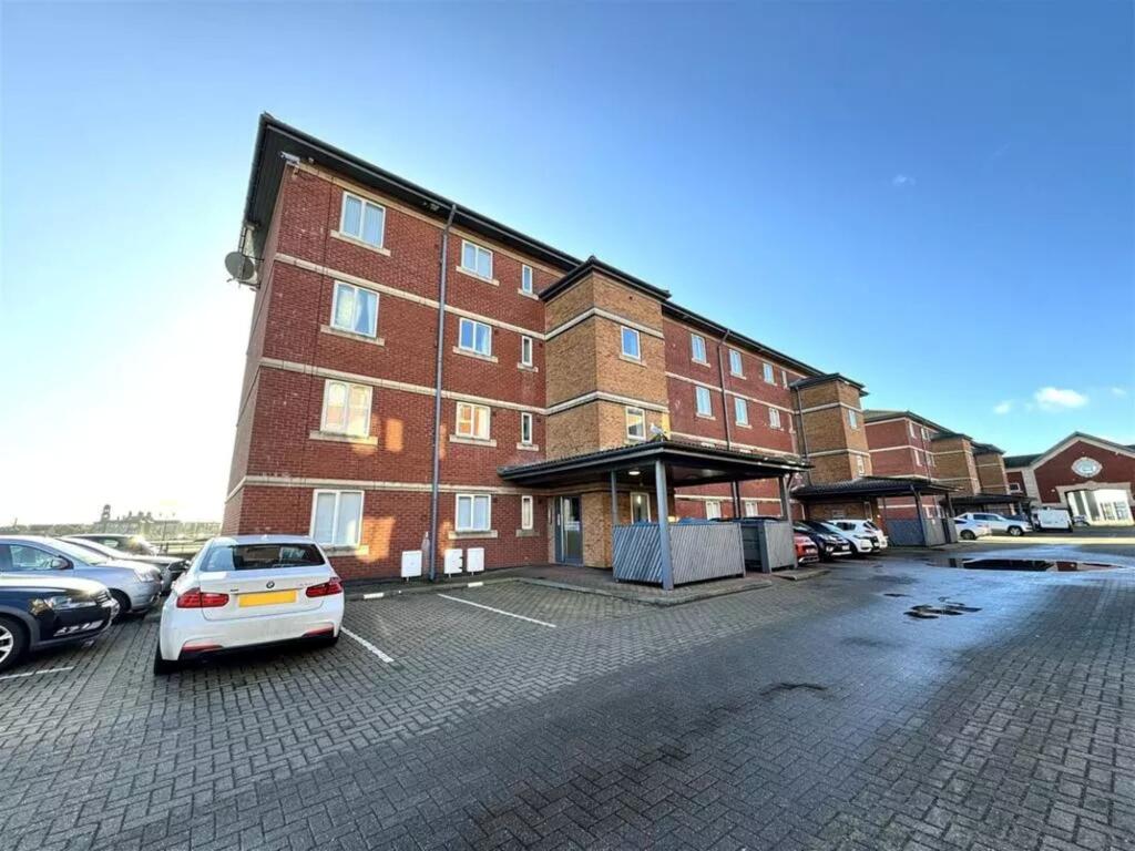 Main image of property: Clove Hitch House