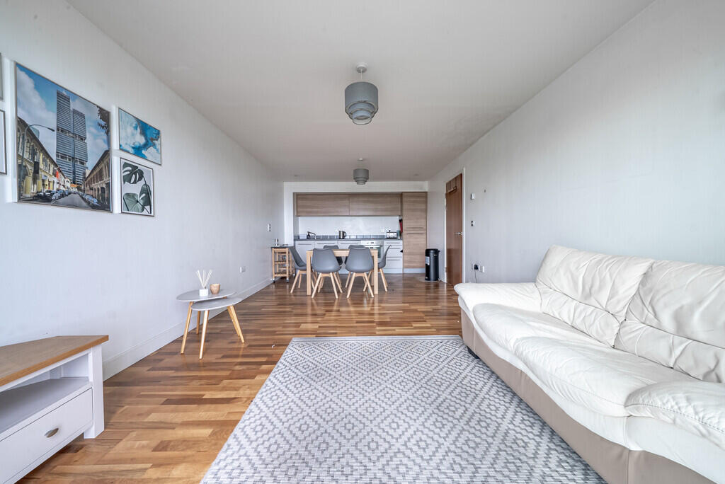 Apartment in Birmingham, West Midlands - More