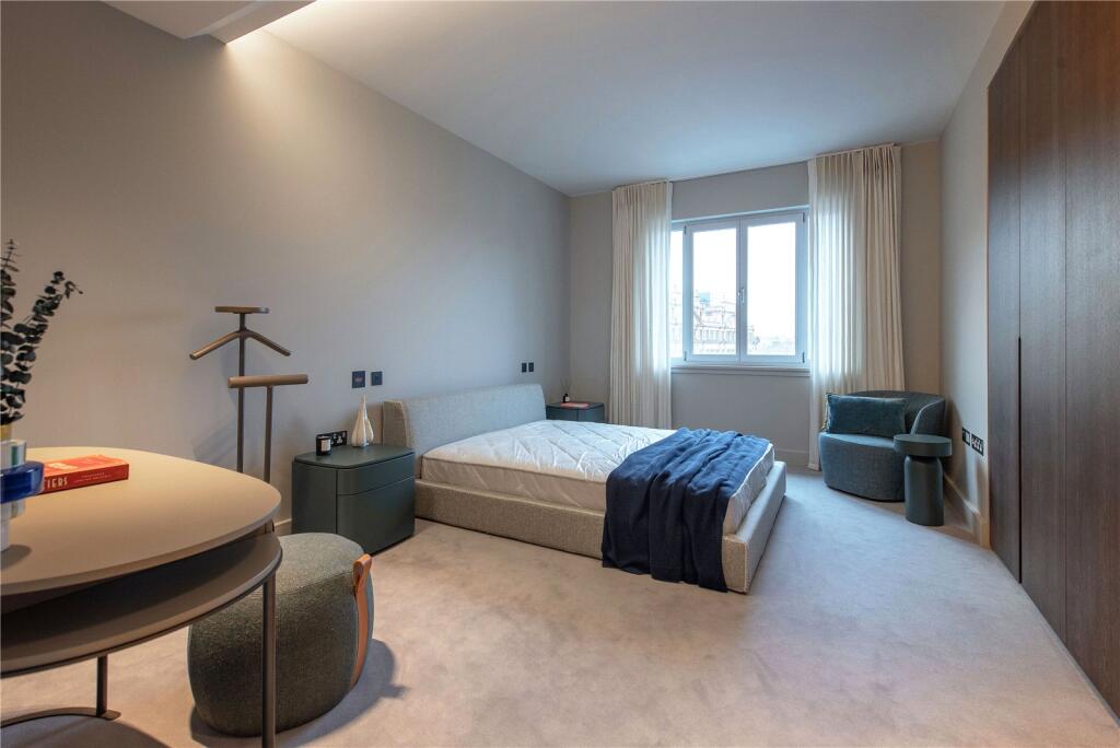 Lancelot Place, London, SW7 - More