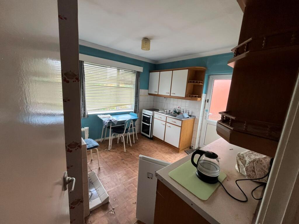 House in Amber Valley, South Wingfield - More