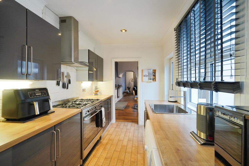 Brooks Lane, Coalville, LE67 photo 3