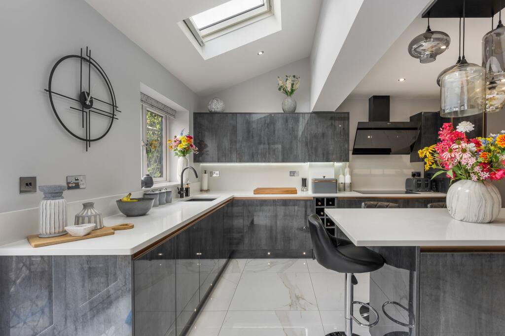 House in Hawarden, Aston Park - View 5