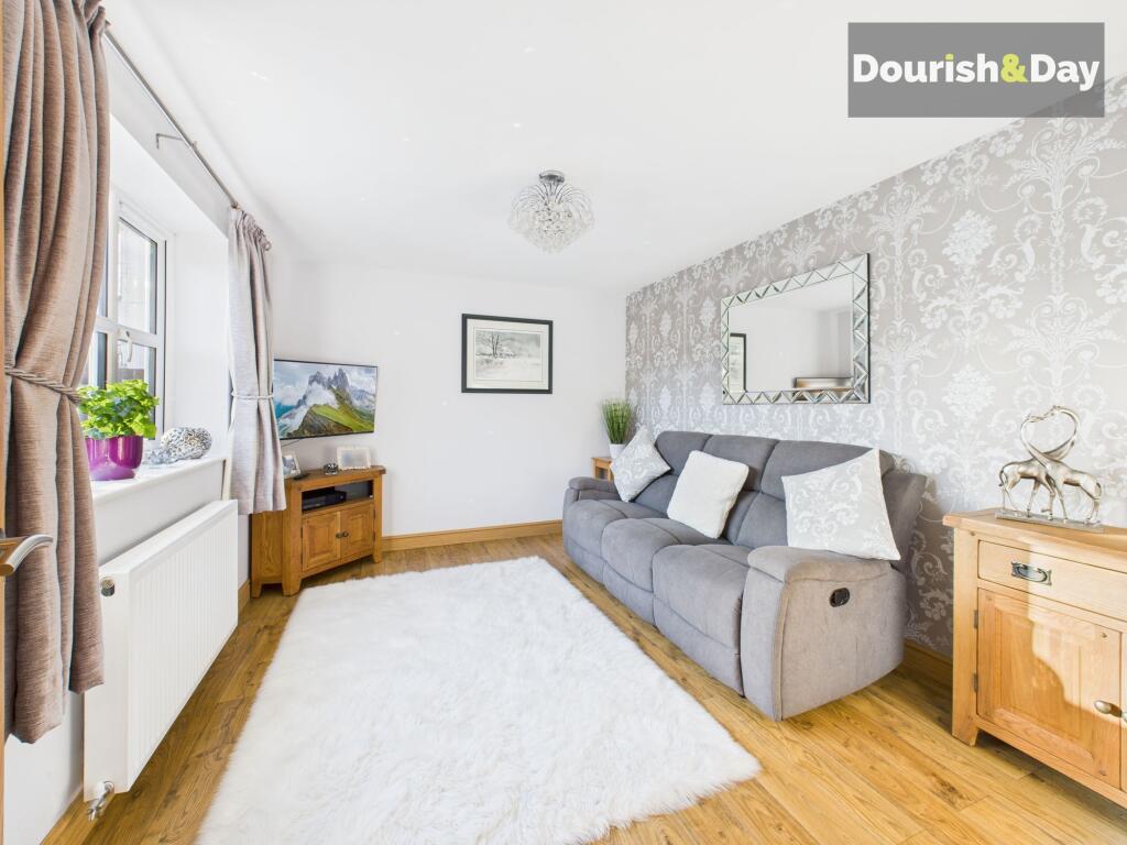 House in Whitchurch, Bronington - More
