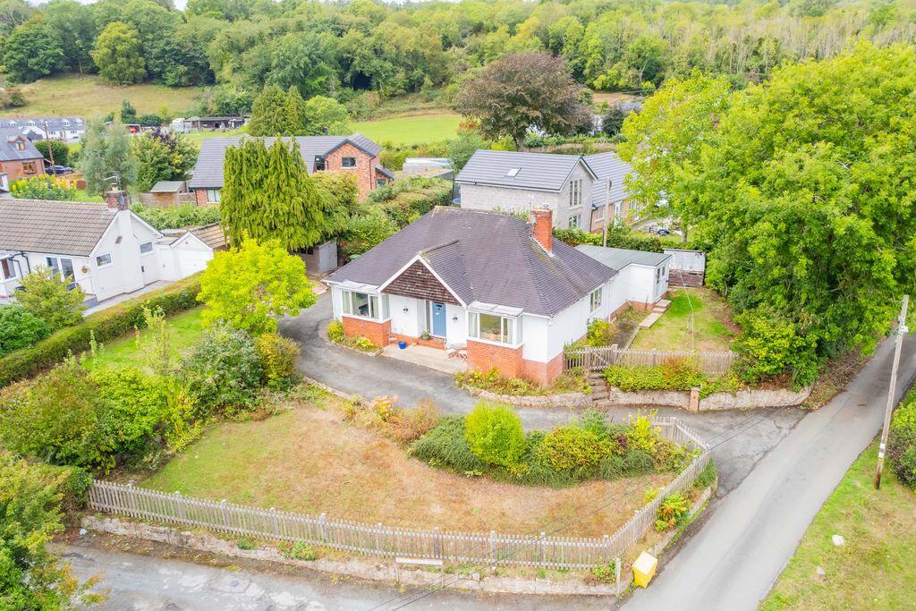 2-bed detached on Rosemount Drive, Pant, £335,000