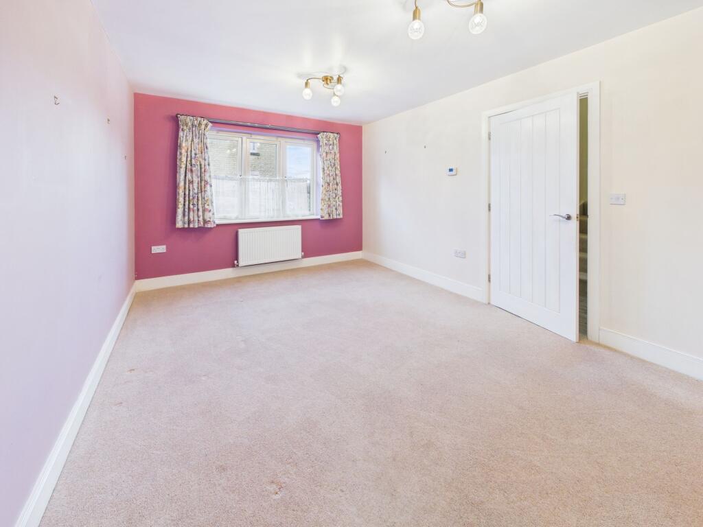 Beechcraft Road, Upper Rissington photo 3