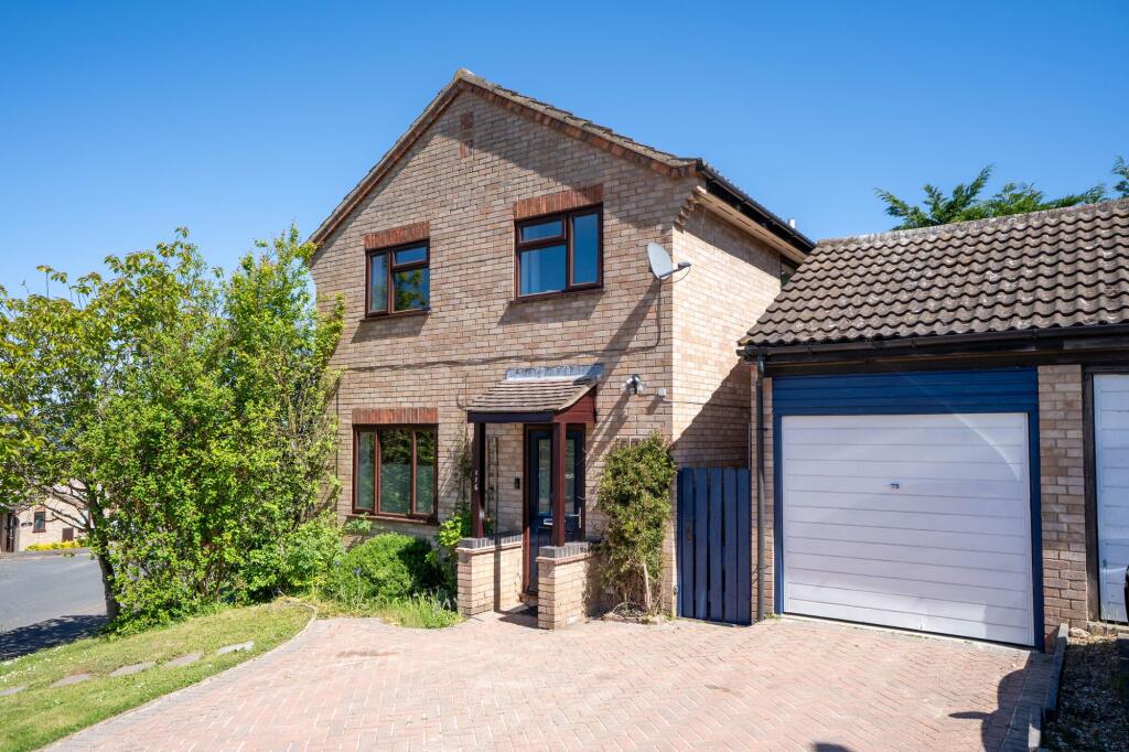 Main image of property: Hillcrest, Bar Hill, CB23