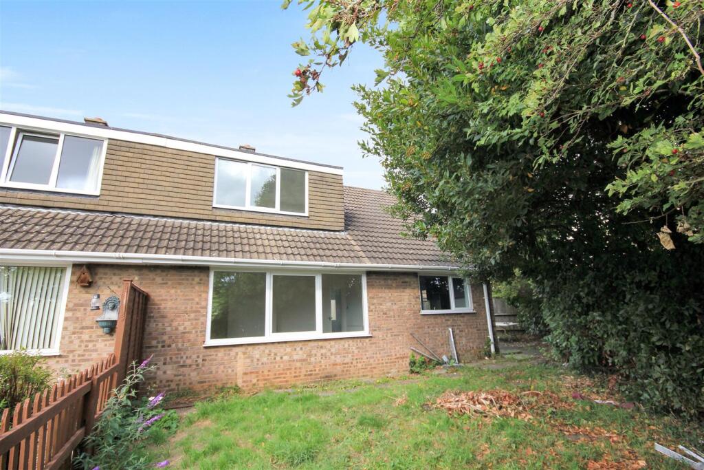 Edwards Drive, Wellingborough photo 4