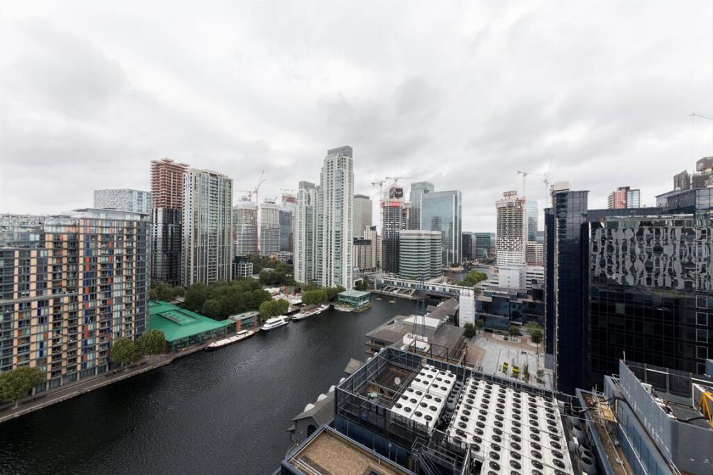 Apartment in London, St John's Estate, Isle of Dogs - View 5