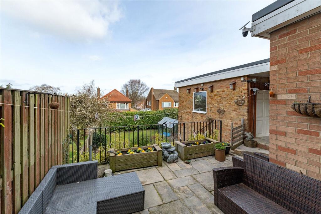 Tinshill Road, Cookridge, Leeds - View 4