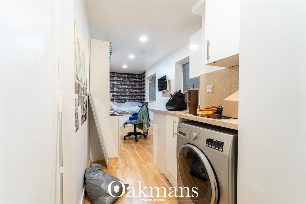 House in Birmingham, Bournbrook - More