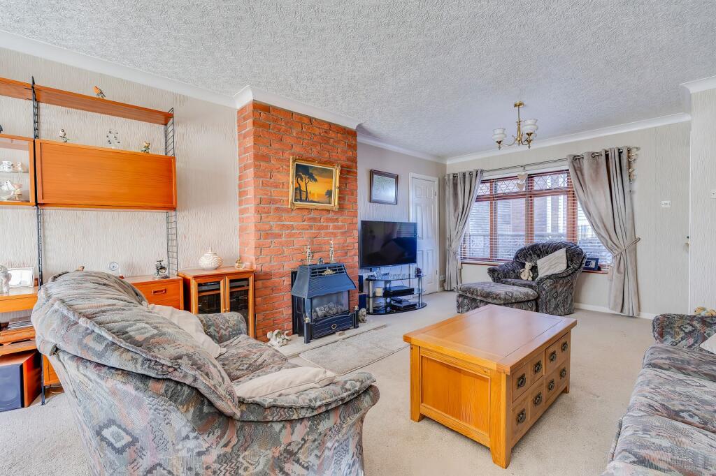 Chapel Close, Dinas Powys, The Vale Of Glamorgan. CF64 4LE photo 2