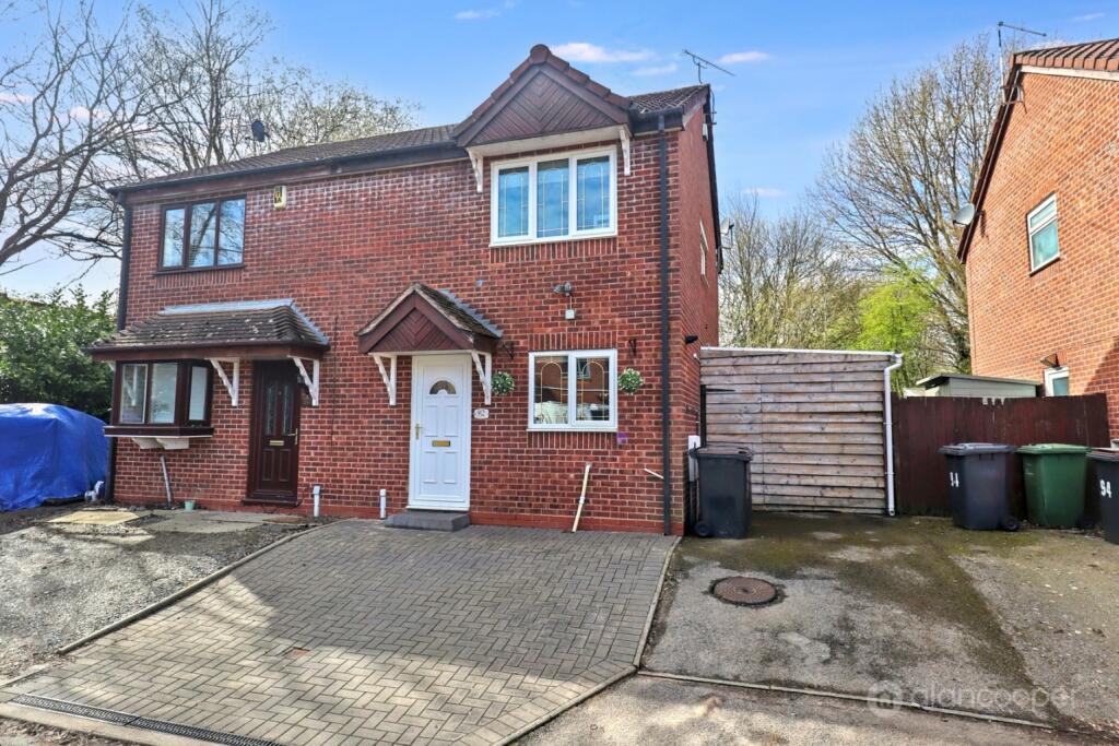 Main image of property: Beverley Avenue, Stockingford, Nuneaton, CV10 9QG