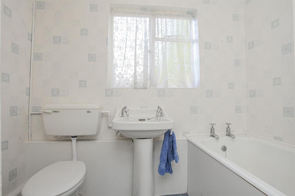 Queen Street, Middleton Cheney, Banbury - View 3