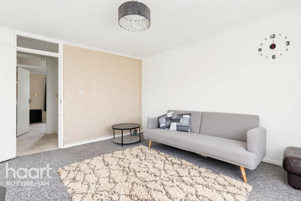 House in Nottingham - View 3