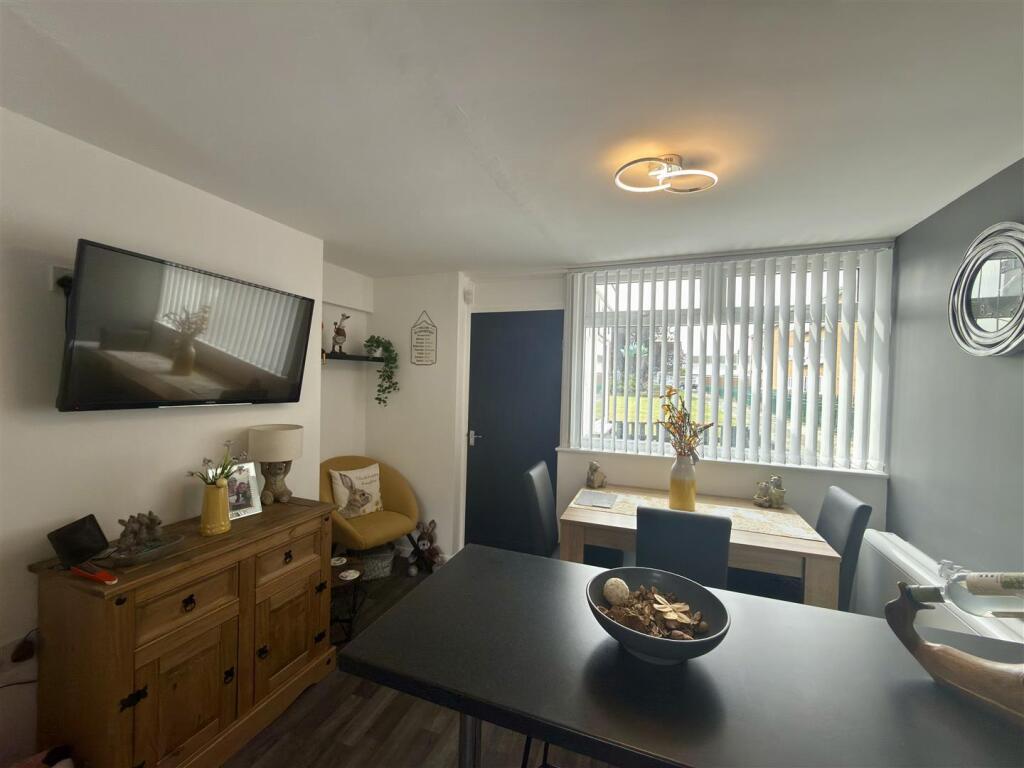 House in Darlington - View 5