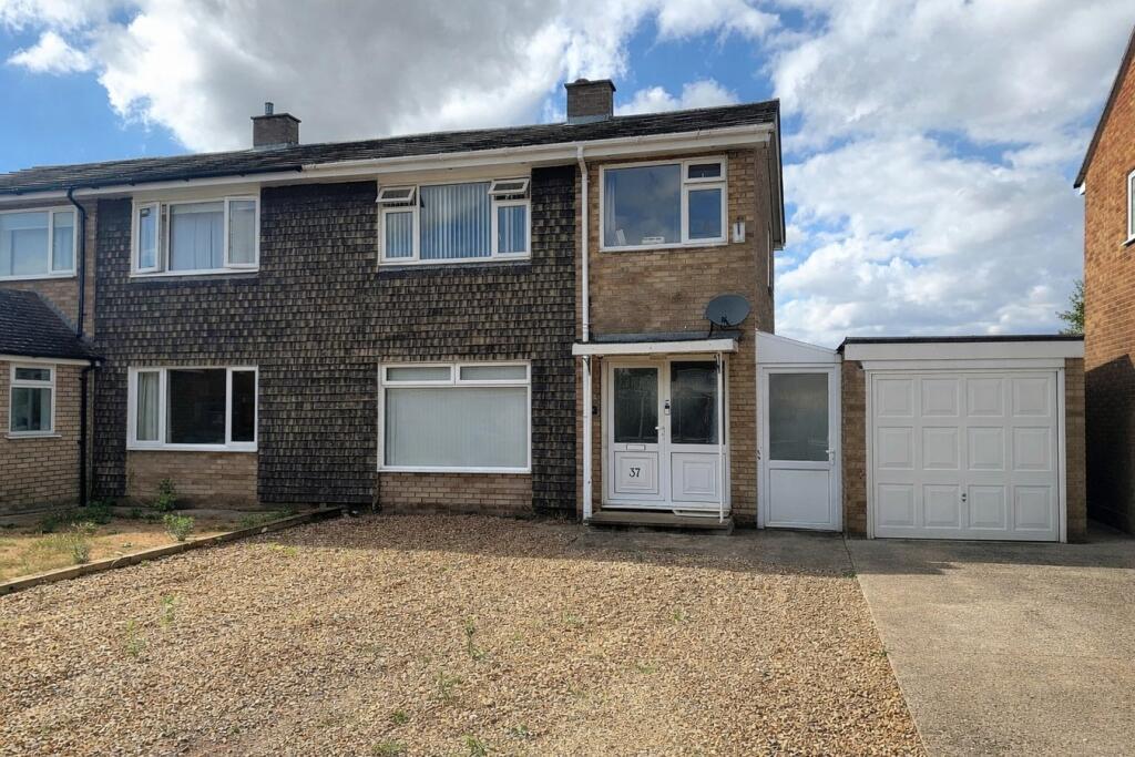 Main image of property: Silver Birch Avenue, Stotfold, Hitchin, SG5