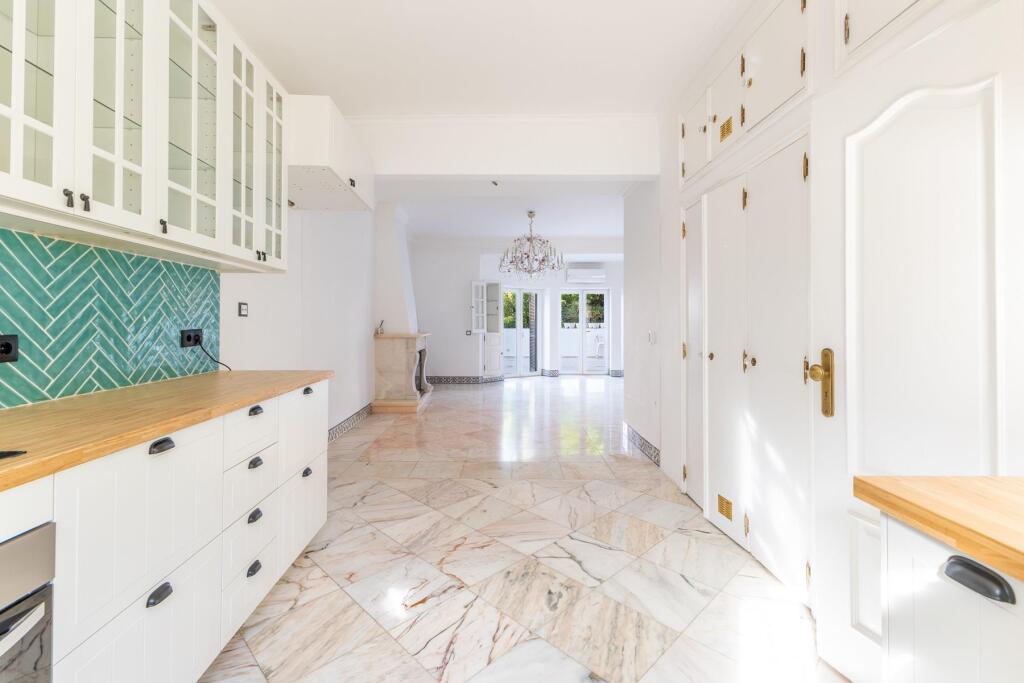 Main image of property: Lisbon, Cascais