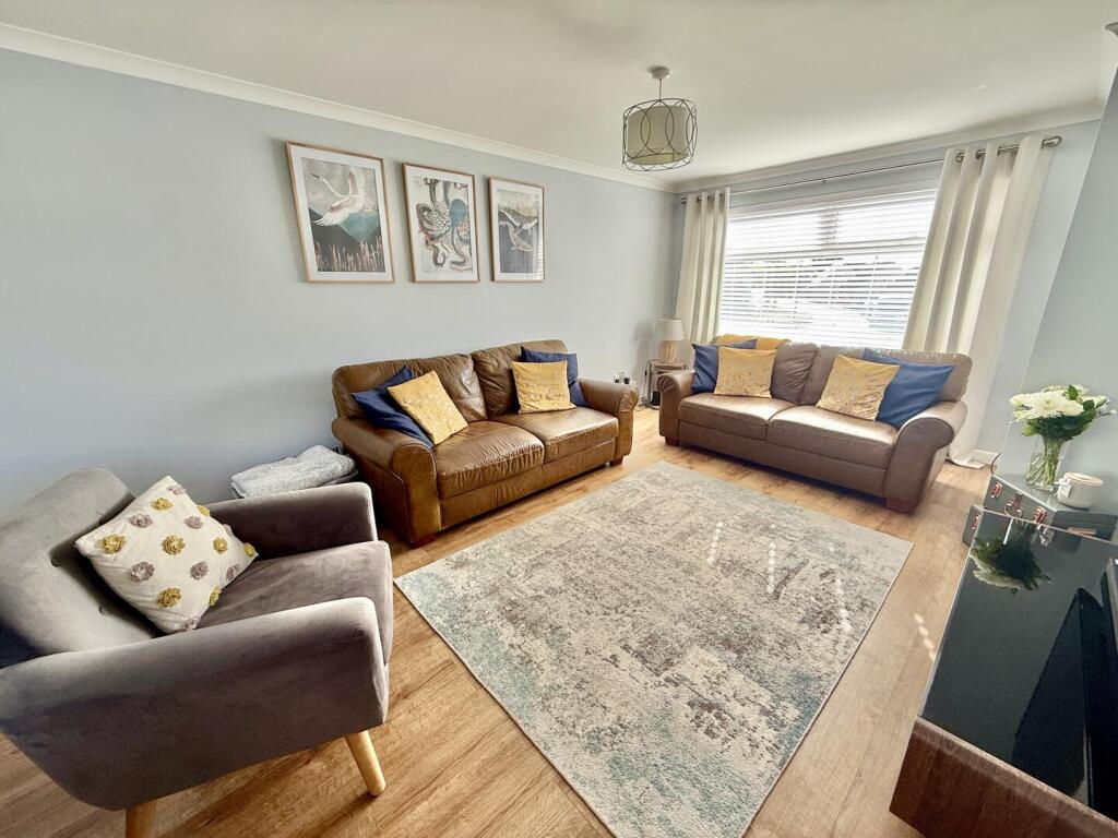 House in Kilmarnock, North Ayrshire - View 2