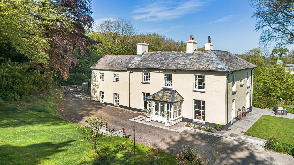 Main image of property: Beaworthy