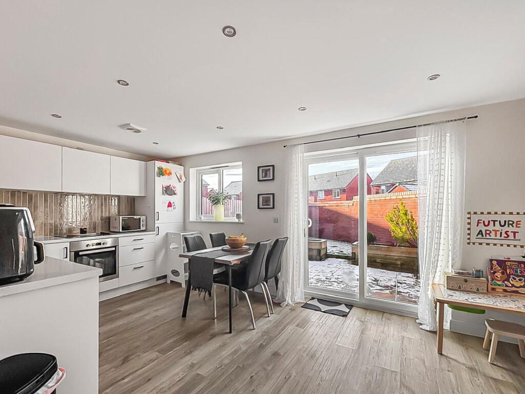 Great Oldbury, Gloucestershire, GL10 3GY photo 2