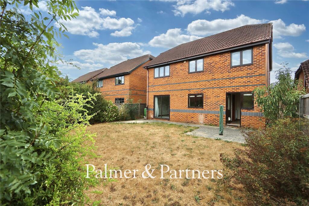House in East Suffolk, Grange Farm, Kesgrave - View 2