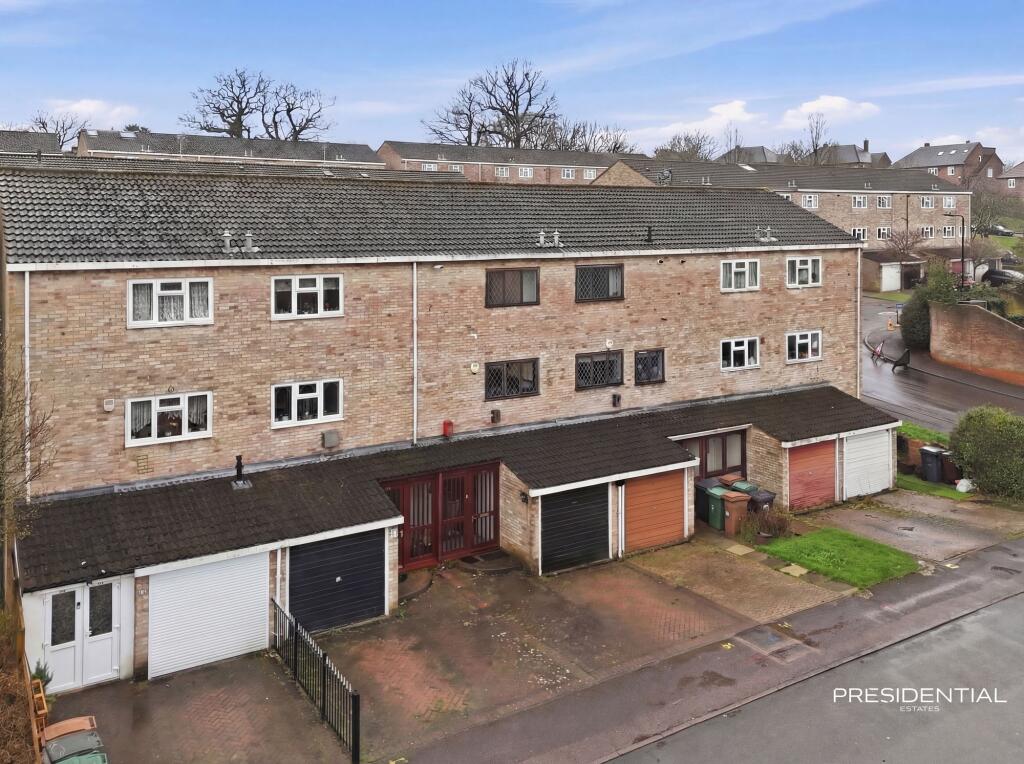 Main image of property: Wyemead Crescent, Chingford, E4