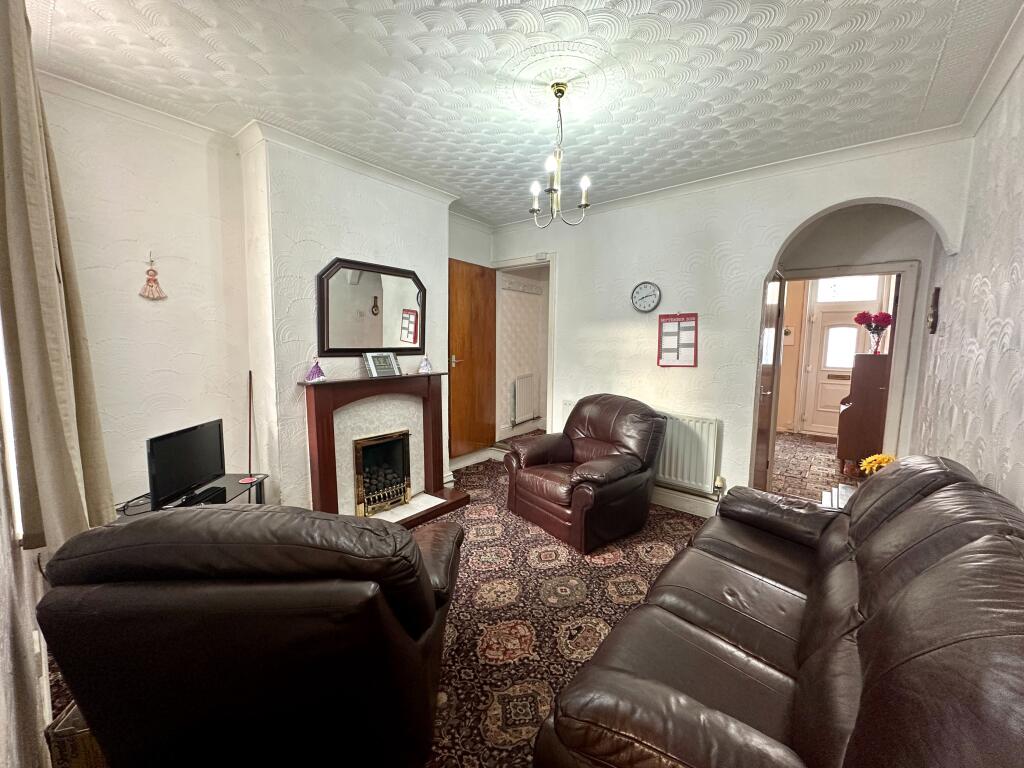 House in Wolverhampton, West Midlands - View 5