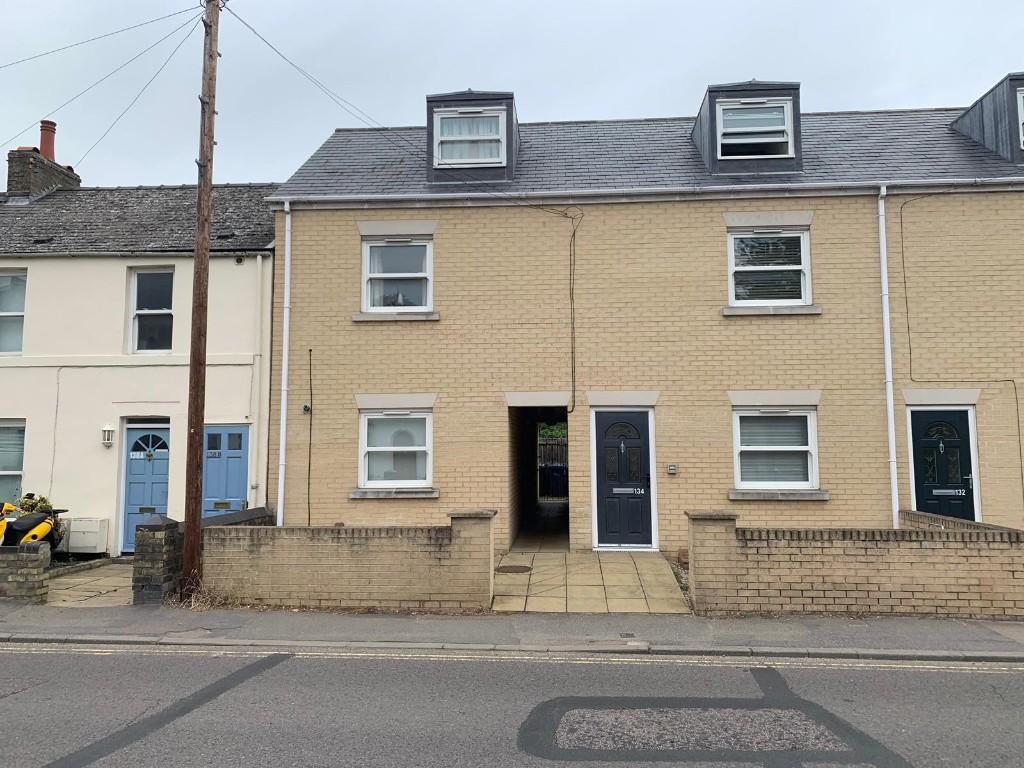 Main image of property: Victoria Road, Cambridge, Cambridgeshire, CB4