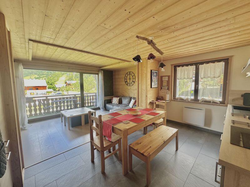 Main image of property: Spacious 2 Bed Apartment, La Chapelle-d'Abondance