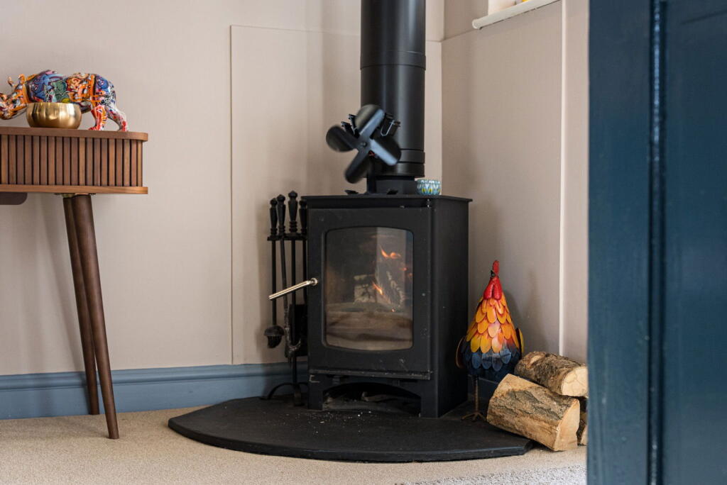 Additional image 3 of Lark Hill Close, Cleckheaton, BD19