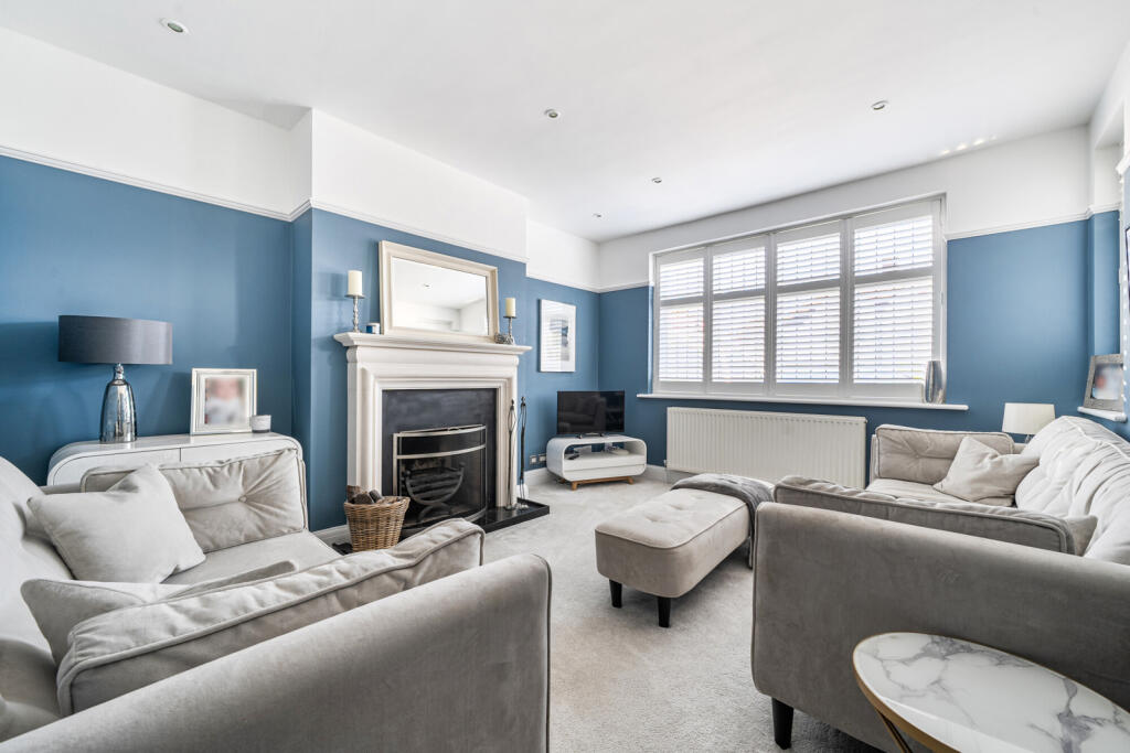 House in Three Rivers, Batchworth - View 5
