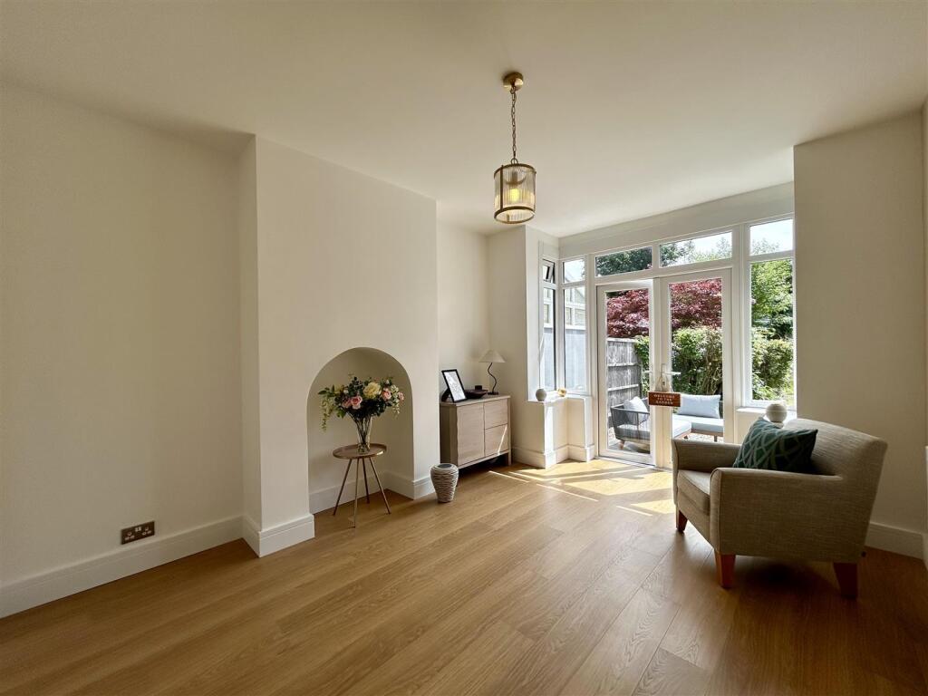 Astley Avenue, Halesowen - More