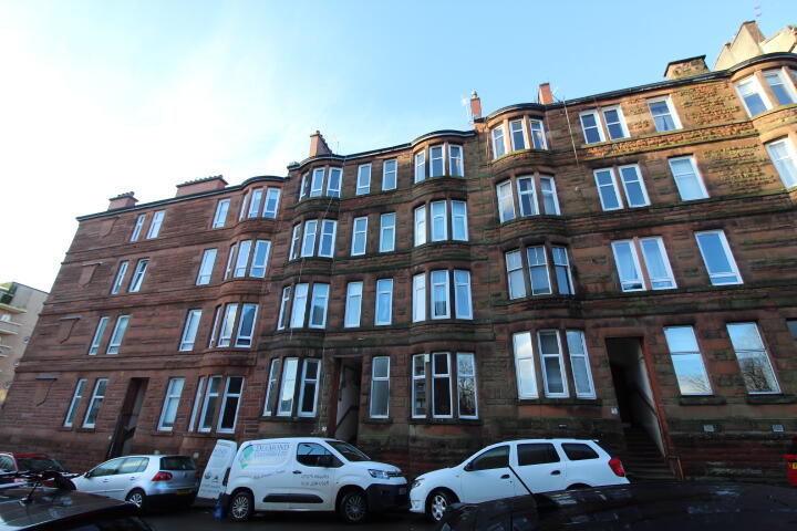 Main image of property: 3 Laurel Place, 3/1 Thornwood G11 7RE