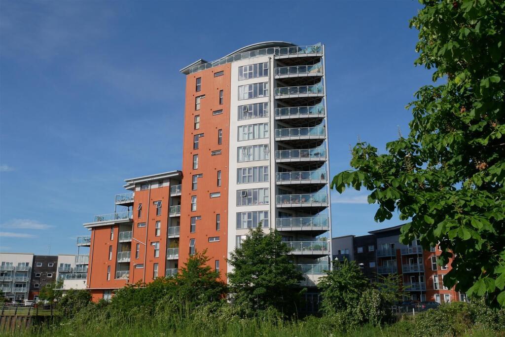 Main image of property: Reavell Place, Ipswich