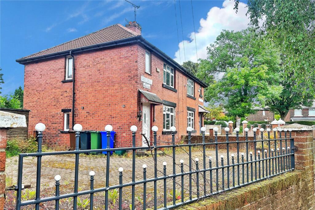 Main image of property: Warwick Road, Ashton-under-Lyne, Greater Manchester, OL6
