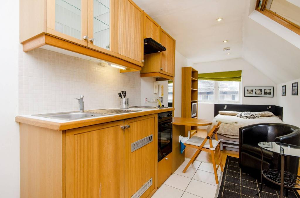Studio flat for rent