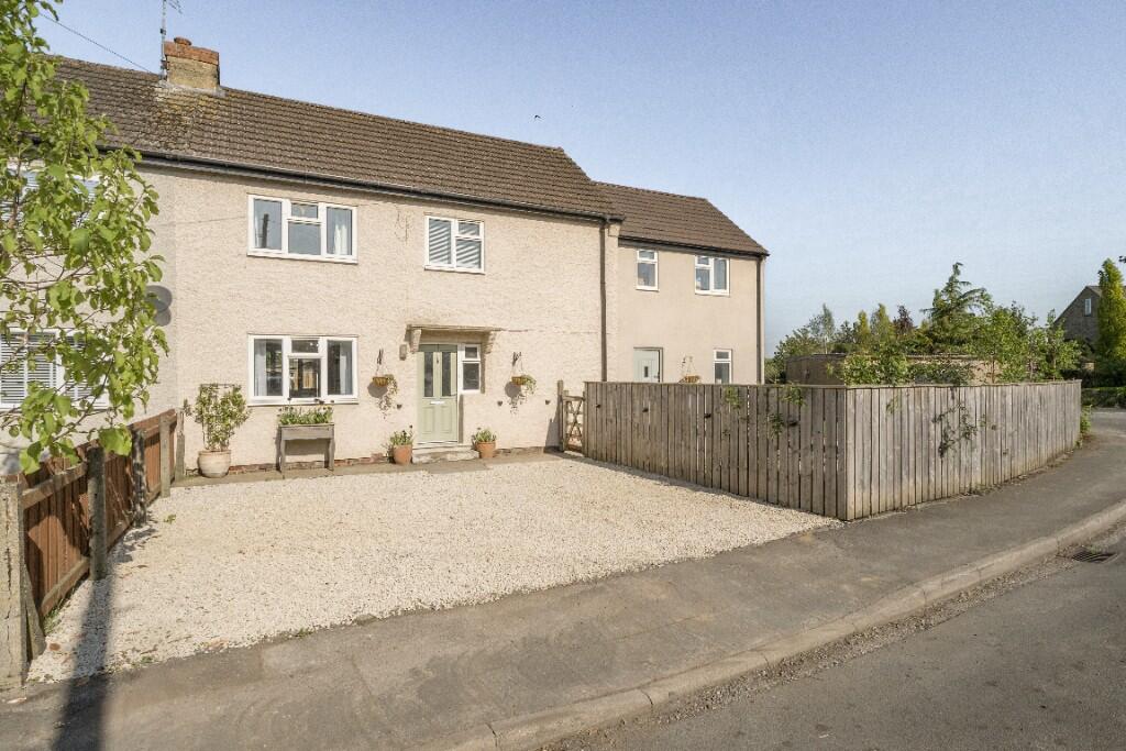 Main image of property: Leyburn Close, Masham, HG4 4HB