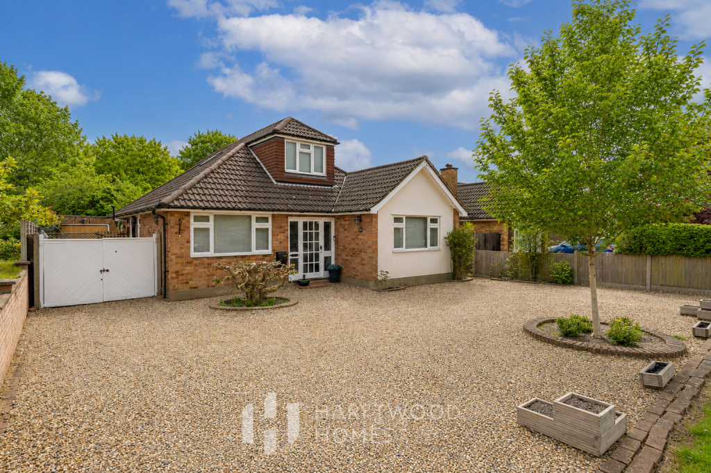Main image of property: Bucknalls Drive, Bricket Wood, St. Albans, AL2 3XJ