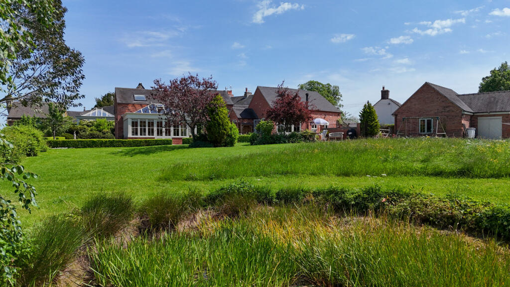 Main image of property: 212 Ashbourne Road, Turnditch Belper, DE56 2LH