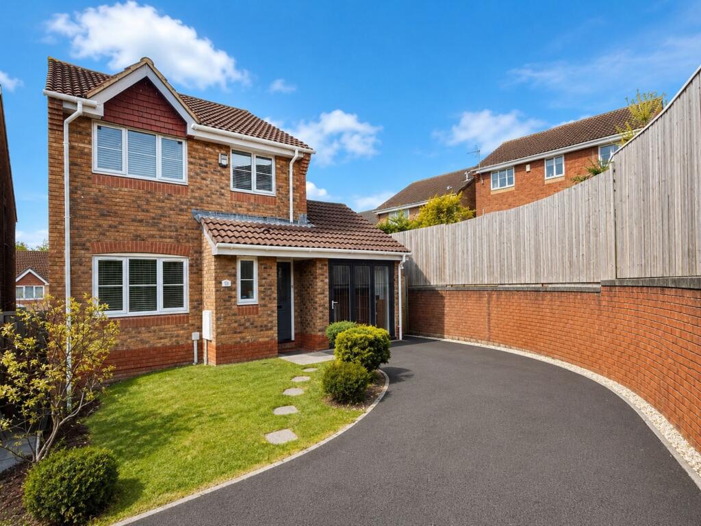 Main image of property: Blackwood, NP12