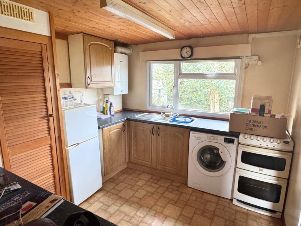 Drapers Copse, Dibden, Southampton, Hampshire, SO45 photo 2