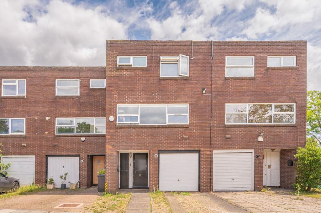 Main image of property: Linksway, Hendon, London, NW4