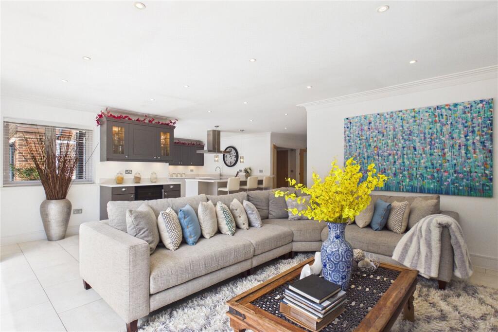 House in Pangbourne, West Berkshire - View 2
