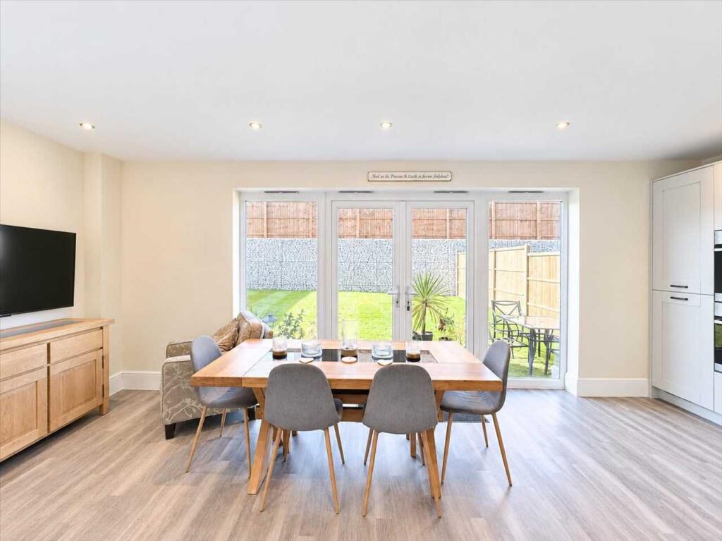 Richards Place, Keyworth, Nottingham photo 2