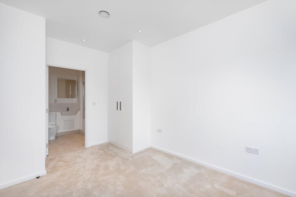 Apartment in London - More