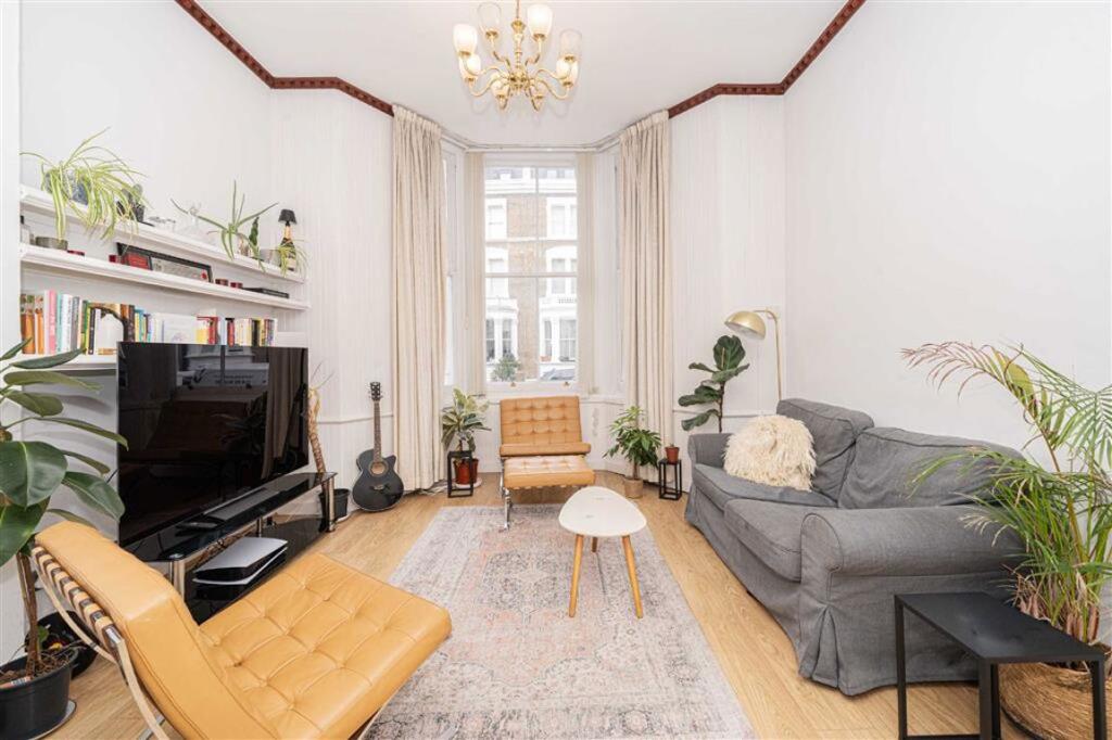Apartment in London - View 2