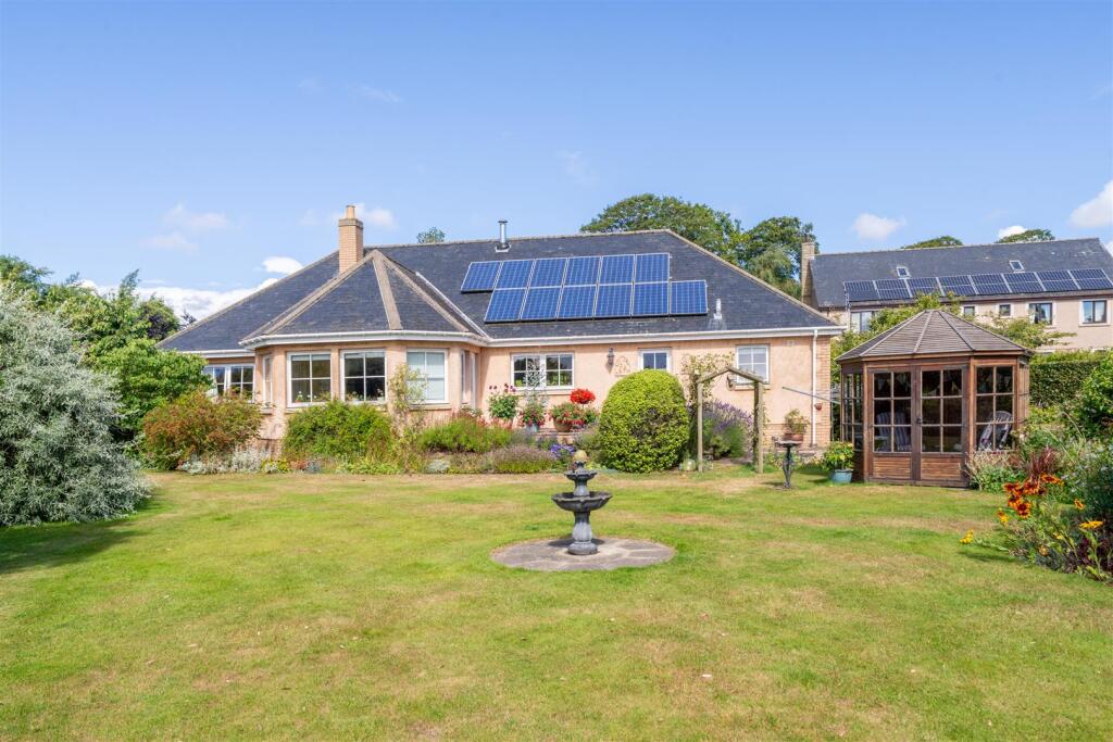 House in Galashiels - View 2