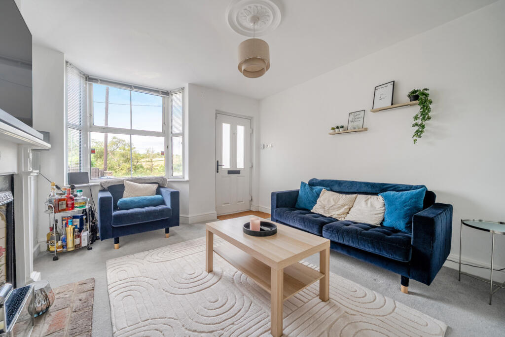 House in Slough, Chalfont St Peter - View 2
