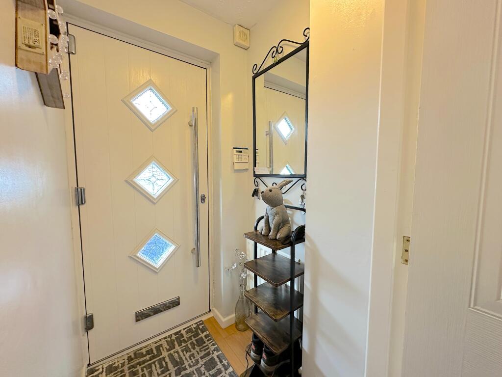 House in Walsall, Little Bloxwich - View 5