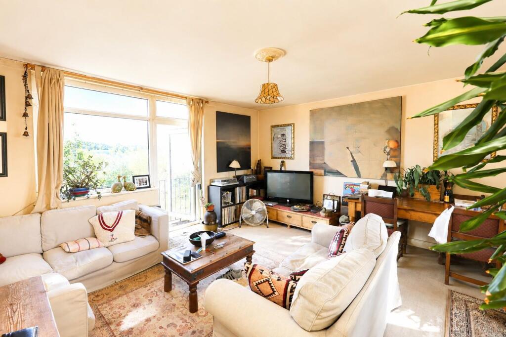 Apartment in Sevenoaks, Westerham - View 2